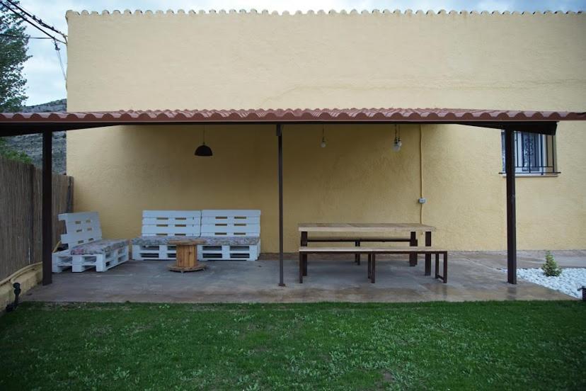 La Casa Del Rio Villa Granja Llumes ภายนอก รูปภาพ